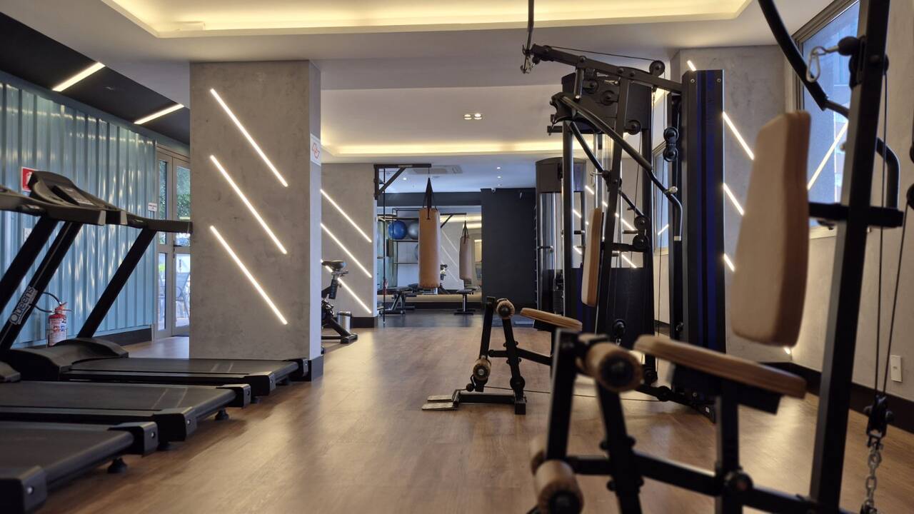 apc1-f7_Easy-Resize.com